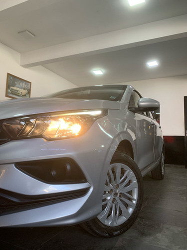 Fiat Cronos 1.0 Drive Flex 4p