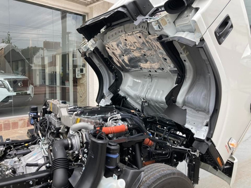 Imagen 10 de 18 de Isuzu Npr75 Cabina Simple Chasis Corto 0km My2023