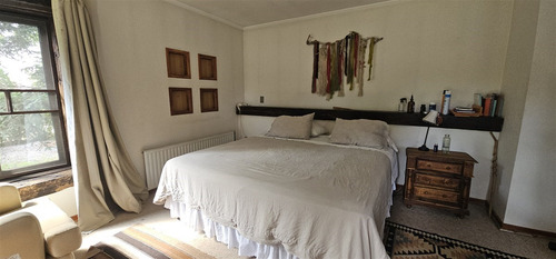 Casa En Venta De 7 Dorm. En Calera De Tango