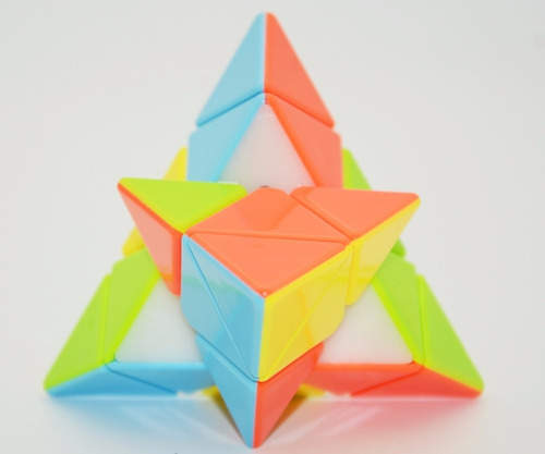 Imagen 2 de 5 de Cubo Mágico Piramide 3x3x3 Moyu