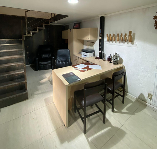 Fabrica & Bodega Sector San Pablo / Cueto Zona D