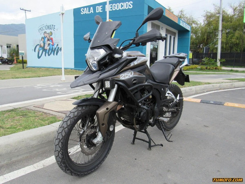 Motos Akt