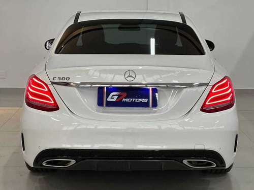 Imagem 4 de 15 de Mercedes-benz C300