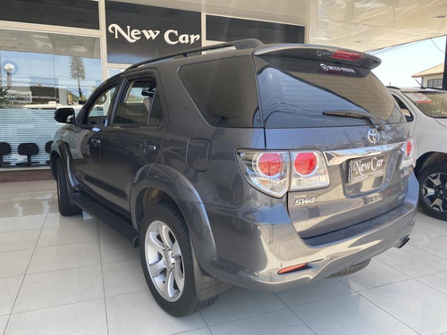 Hilux Sw4 Srv D4-d 4x4 3.0 Tdi Dies. Aut