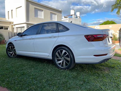 Imagen 2 de 15 de Volkswagen Vento 2019 2.0 Tsi Gli 211cv App Connect + Nav