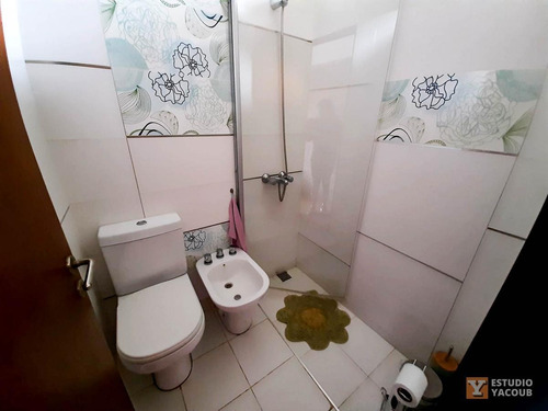 Imagen 14 de 30 de Casa En Venta 2 Dormitorios 2 Baños 2 Cocheras 246 Mts 2 Y Terreno 700 Mts 2 Totales - City Bell