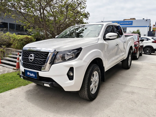 Nissan Navara 2.3D XE DIESEL 4X2 DOB.CAB. MT 4P