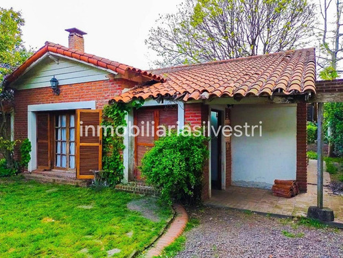 Imagen 3 de 8 de 25 E/ 422 Y 423 Villa Elisa - Casa En Venta