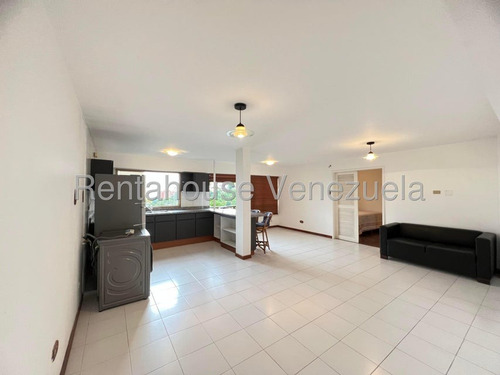 Apartamento En Alquiler En Clnas. De Bello Monte Con Impecable Vista Al Ávila