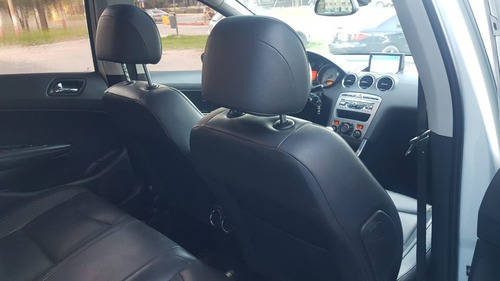 Peugeot 408 2.0 Feline 2012