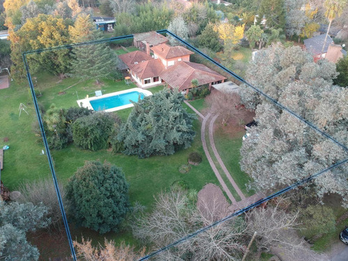 Imagen 9 de 30 de Casa Quinta En Venta, Paul Harris 465, Barrio El Cazador