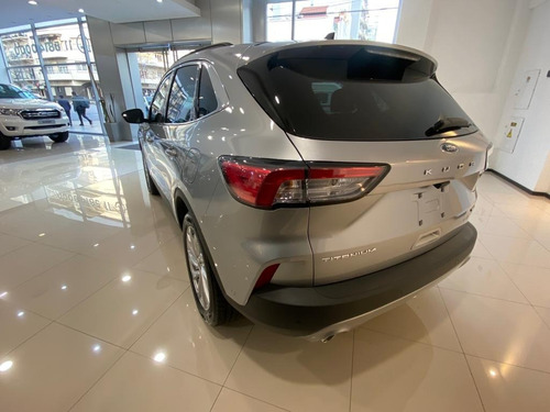 Imagen 16 de 18 de Ford Kuga Titanium Hibrida 2.5 At 4x4 2022