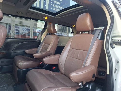 Toyota Sienna 3.5 Limited At