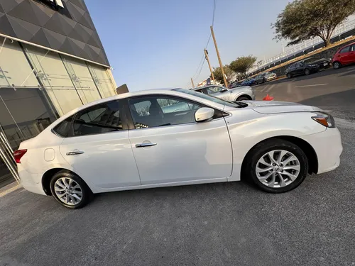 Nissan Sentra 1.8 Sense Mt