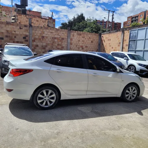 Hyundai Accent 1.4l 4 p