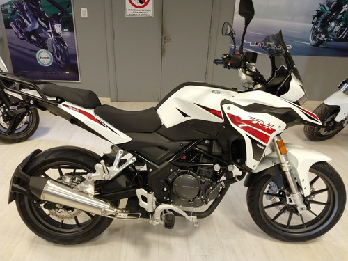 Imagen 13 de 16 de Benelli Trk 251 Abs