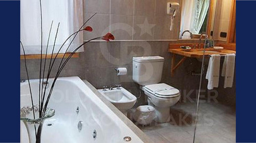 Venta Hostería 1100m2, Lote De 5.000m2 En Bº Puerto Manzano Villa La Angostura Con Vista Al Lago