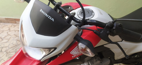 Imagem 2 de 11 de Moto