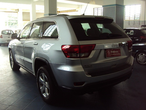 Jeep Grand Cherokee Laredo V6 3.6 4x4