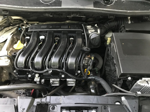 Renault Fluence 1.6 16v Confort Plus Año 2014 - Liv Motors
