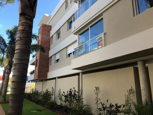 Imagen 2 de 9 de Apartamento 2 Dormitorios Carrasco, Con Renta!