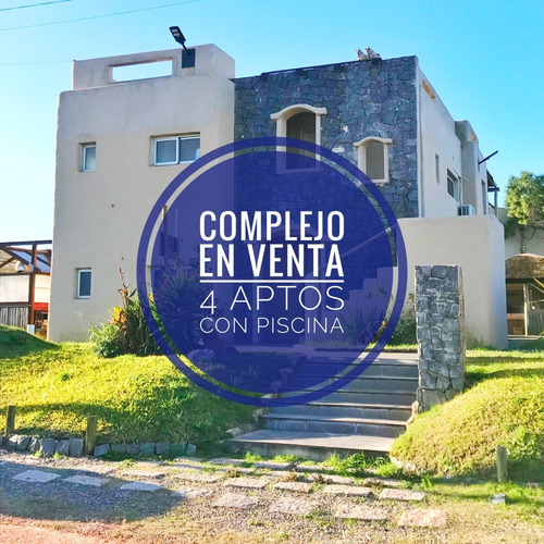 Imagen 1 de 28 de En Venta - Hermoso Complejo De 4 Apartamentos Con Piscina En Punta Del Diablo