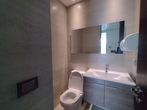 Excelente Oficina De 236 M2 En Arriendo En Exclusivo Sector