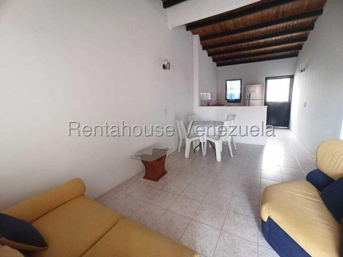 Hermosa Y Comoda Casa En Alquiler Cabudare, Urbanizacion Roca Terra Mls #25-25005 Fcd