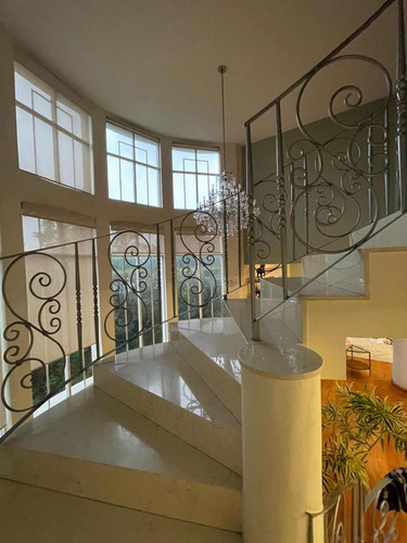 Departamento En Renta En Bosque Real De 380 M