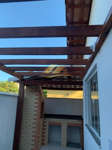 Imagem 4 de 10 de Casa Com 2 Quartos E Área Gourmet Em Unamar - Cf - Jmc-116