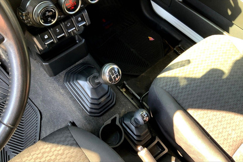 Suzuki Jimny 1.5 Glx Mt