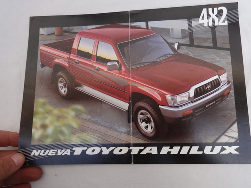 Folleto Toyota Hilux Catalogo Auto No Manual 4x2 Doblado