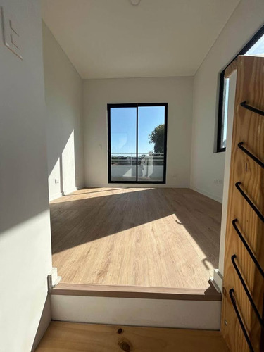 Gran Casa Nueva, 3 Pisos, Sector Los Romeros Concon