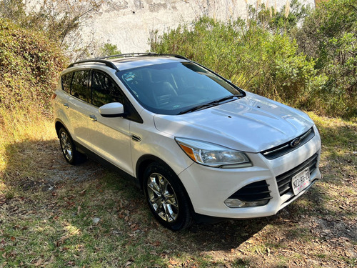 Ford Escape 2.5 Se Plus Mt