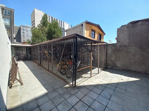 Av. Vicuña Mackenna / Metro Irarrazaval, 35 Mt, 1 Dorm, Pisc