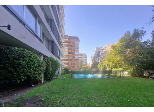 Departamento Frente A Plaza Las Lilas