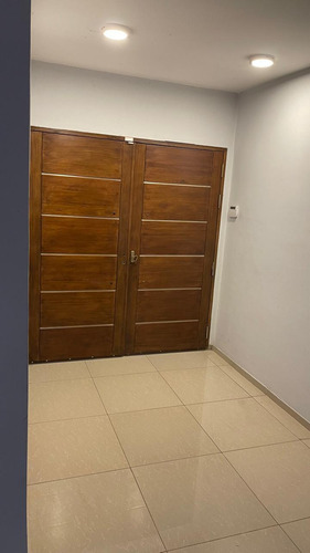 Unquillo , Venta ,hermosa Casa Dos Dormitorios , Cochera Y Piscina
