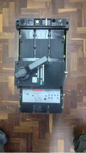 Interruptor Termomagnetico 1250 Amp.690v., 60 Ka Merlín Geri