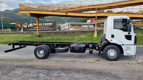 Ford Cargo Modelo 1519 No Chassi Ano 2013 Unico Dono Pene Ok
