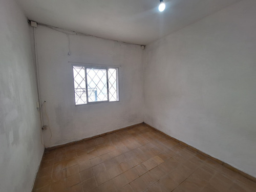 Lega Propiedades Alquila Casa De 2 Dormitorios.