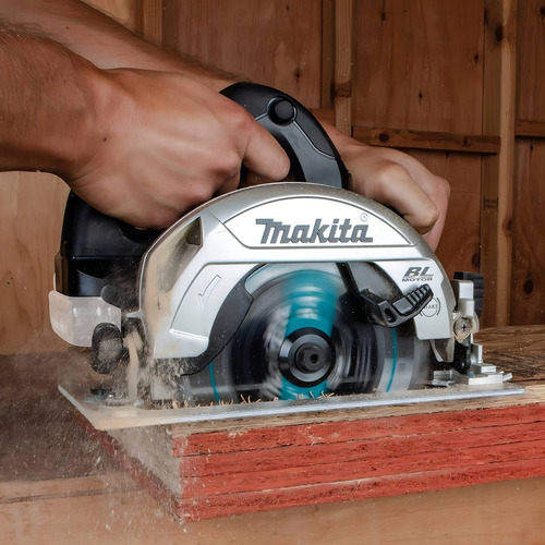 Makita Sierra Circular 6-1/2 Xsh04zb Inalámbrica Profesional Frecuencia No Incluye 110v