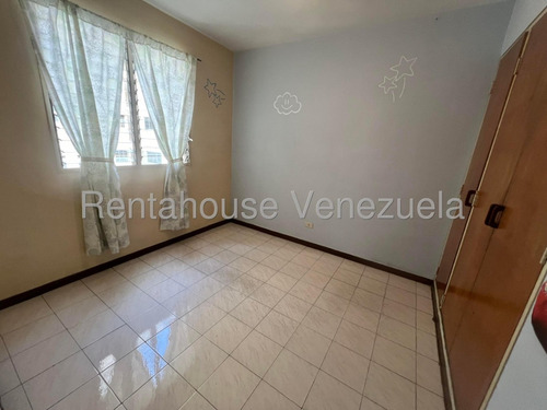 En Venta Apartamento En Lomas Del Avila. Cod Flex: 25-10429
