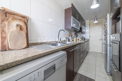 Vende Departamento 3d / Metro Monseñor Eyzaguirre