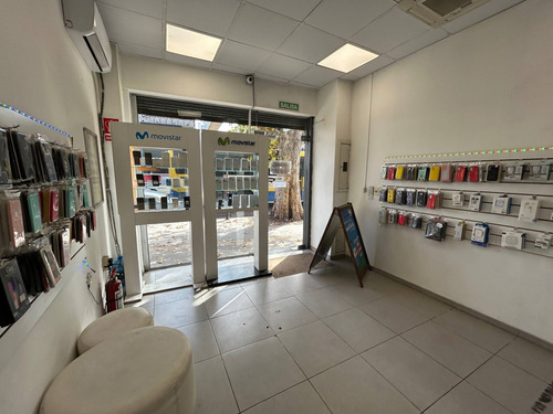 Alquiler - Local Comercial En Excelente Punto De La Unión - 8 De Octubre Y Serrato
