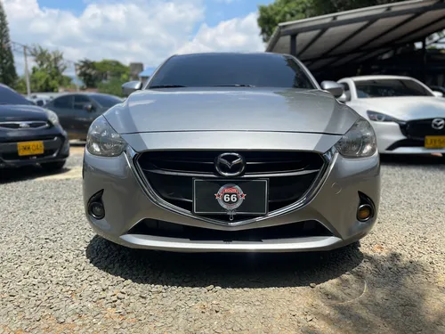 Mazda 2 Touring Mt