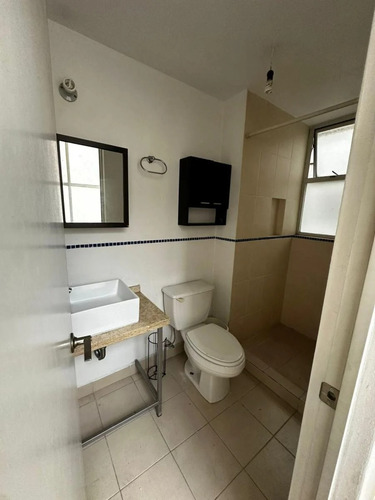 Departamento En Renta Colonia Roma A Dos Cuadras Del Metro Sevilla