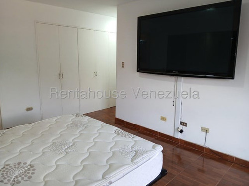 Confortable Apartamento En Alquiler Ubicado En La Alameda #25-18038