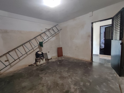 Alquila Cubiculo Para Rx En Valencia Barrio Central 01-73