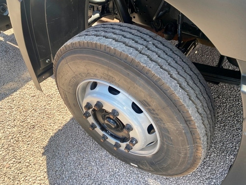 Imagem 3 de 8 de Volkswagen 24.250 - Chassi 6x2