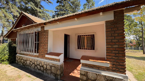 Casa Con Departamento En Villa General Belgrano